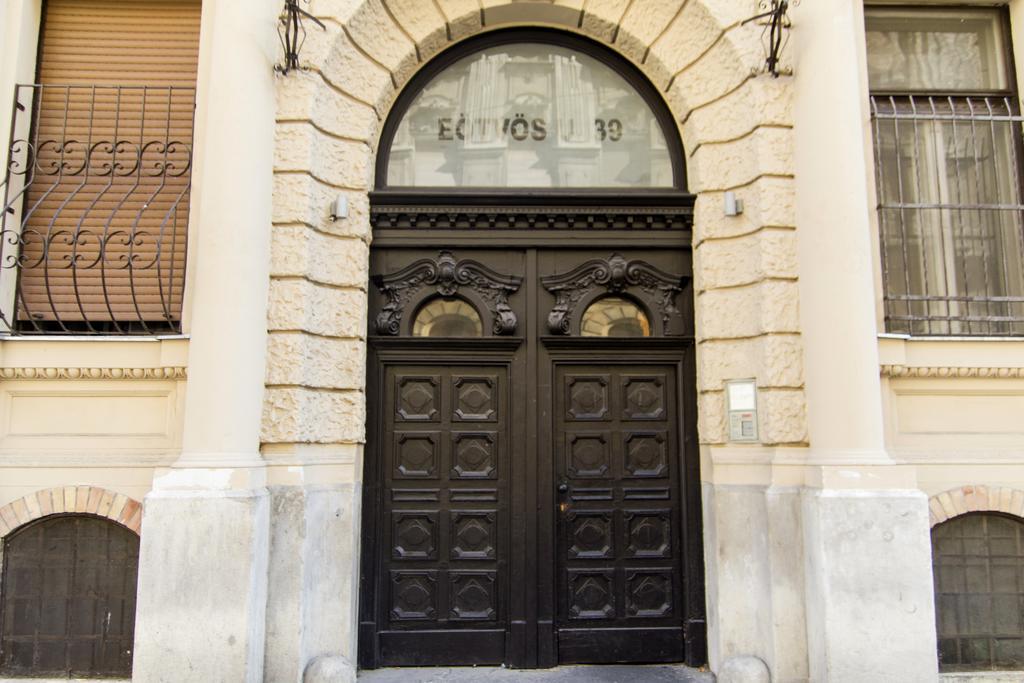 Eoetvoes Apartman Βουδαπέστη Δωμάτιο φωτογραφία